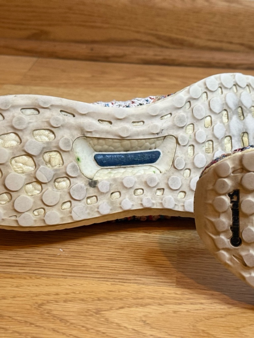 Missoni White and Light Gray Interior Label Detail - Picture 7 of 13